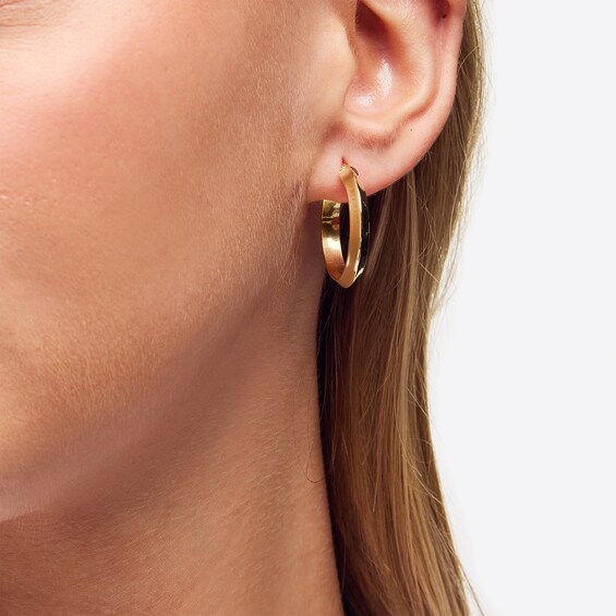 20.0mm Knife Edge Hoop Earrings in Hollow 10K Gold