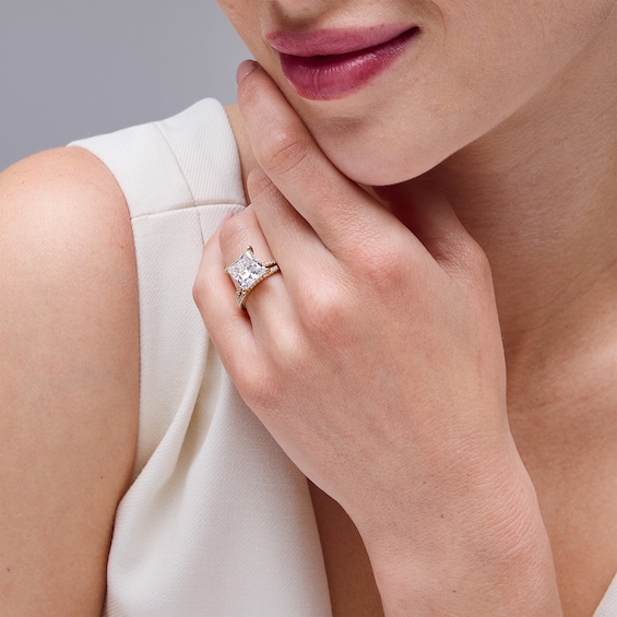 5-5/8 CT. T.w. Princess-Cut Certified Lab-Grown Diamond Bridal Set in 14K Gold (F/Vs2)