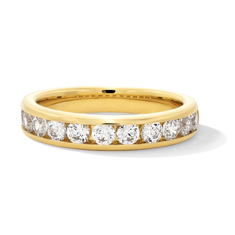 Main Image 1 of 1 CT. T.W. Diamond Band in 14K Gold