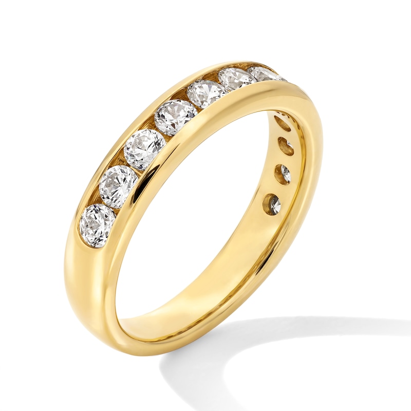 Main Image 3 of 1 CT. T.W. Diamond Band in 14K Gold