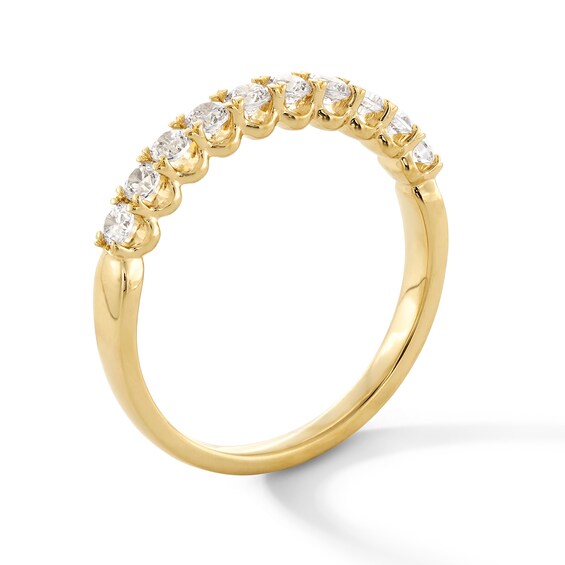 1/2 CT. T.w. Certified Diamond Scallop Edge Anniversary Band in 14K Gold (G/I1)