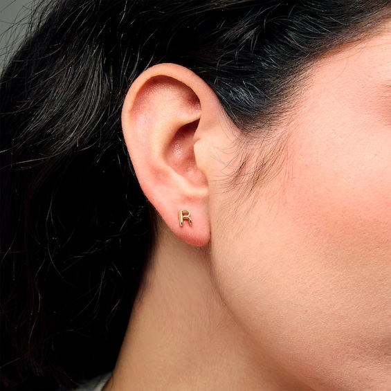 Bubble Letter "R" Initial Stud Earrings in 14K Gold
