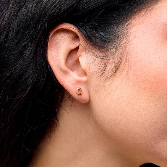 Bubble Letter "C" Initial Stud Earrings in 14K Gold