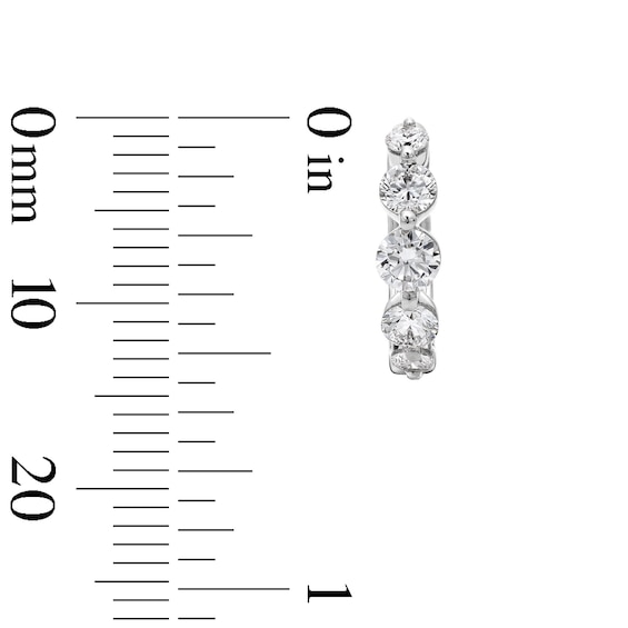 1 CT. T.w. Certified Lab-Grown Diamond Graduated Five Stone Huggie Hoop Earrings in 10K White Gold (F/Vs2)