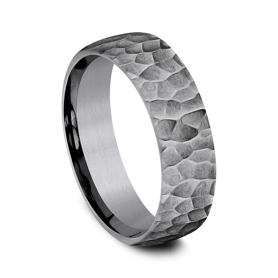 6.5mm Hammered Finish Engravable Wedding Band in Tantalum (1-2 lines)