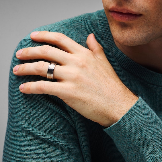 Grooved-Edge Wedding Band in Titanium