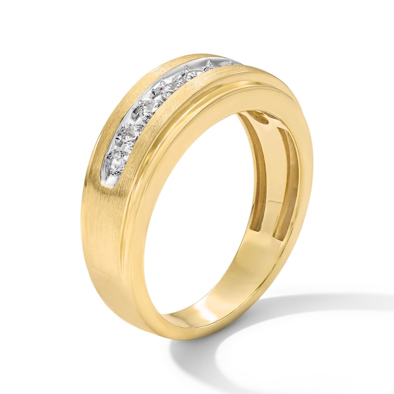 1/2 CT. T.w. Diamond Nine Stone Stepped Edge Band in 10K Gold