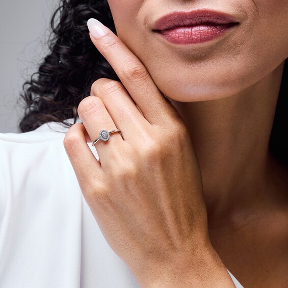 1/15 CT. T.w. Lab-Grown Diamond Oval Frame Promise Ring in Sterling Silver (F/Si2)