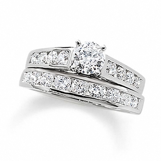 Previously Owned - 1-1/2 CT. T.w. Platinum Diamond Solitaire Soldered Bridal Set