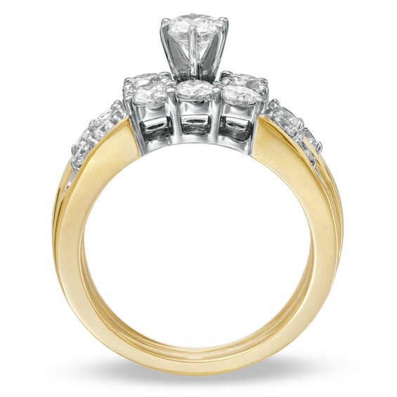 Previously Owned - 1-1/2 CT. T.w. Diamond Three Stone Soldered Bridal Set in 14K Gold
