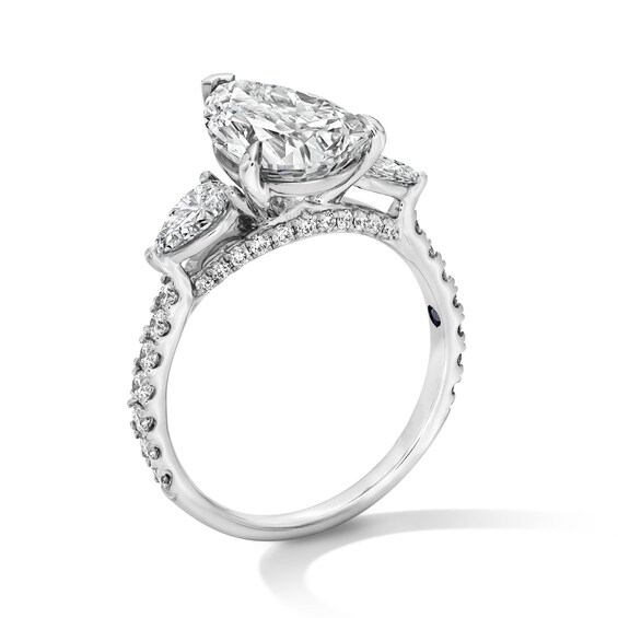 Vera Wang Love Collection 3-7/8 CT. T.w. Pear-Shaped Certified Lab-Grown Diamond Engagement Ring in Platinum (F/Vs2)