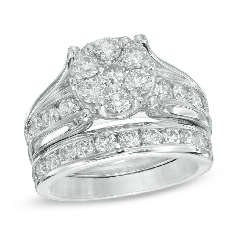 Main Image 1 of Previously Owned - 2-1/2 CT. T.W. Diamond Cluster Soldered Bridal Set in 14K White Gold