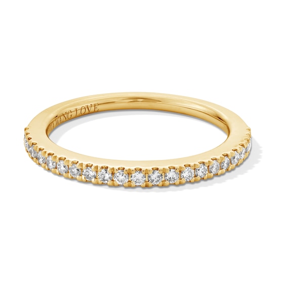 Vera Wang Love Collection 1/4 CT. T.w. Diamond Band in 14K Gold