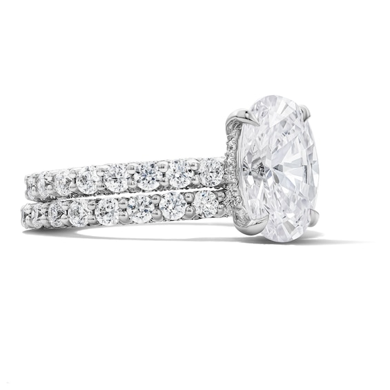 Vera Wang Love 5-1/5 CT. T.w. Oval Certified Lab-Grown Diamond Bridal Set in 14K White Gold (F/Vs2)