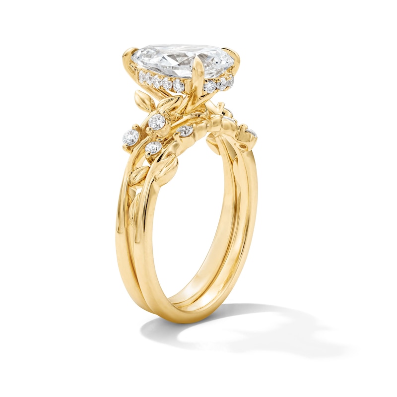 Main Image 4 of 2-1/4 CT. T.W. Pear-Shaped Certified Lab-Grown Diamond Leaf and Vine Bridal Set in 14K Gold (F/VS2)