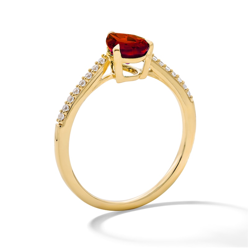 Main Image 4 of Pear-Shaped Garnet and 1/10 CT. T.W. Lab-Grown Diamond Ring in 10K Gold (F/VS2)