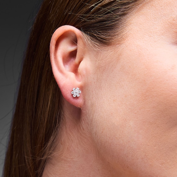 5/8 CT. T.w. Pear-Shaped Lab-Grown Diamond Flower Stud Earrings in 10K White Gold (F/Vs2)
