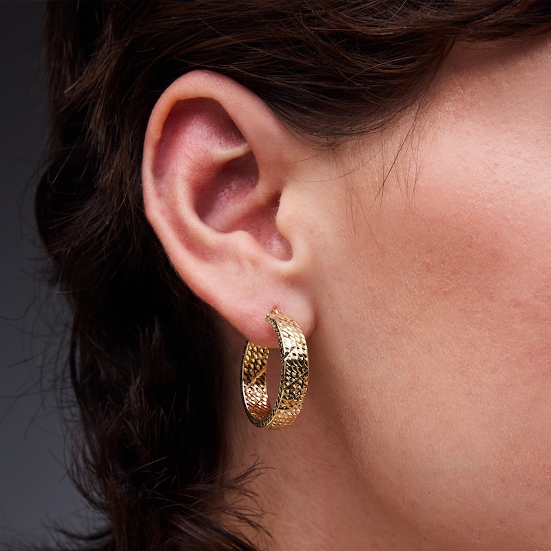 Main Image 2 of 25.0mm Diamond-Cut Hoop Earrings in 10K Gold
