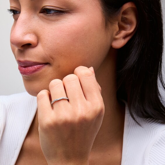 1/4 CT. T.w. Lab-Grown Diamond Gentle Wave Contour Band in 14K White Gold (F/Vs2)