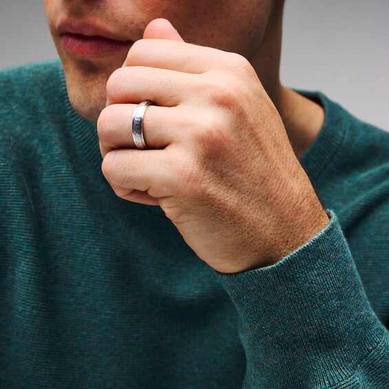 5.0mm Engravable Hammered Stepped-Edge Wedding Band in Sterling Silver (1 Line)