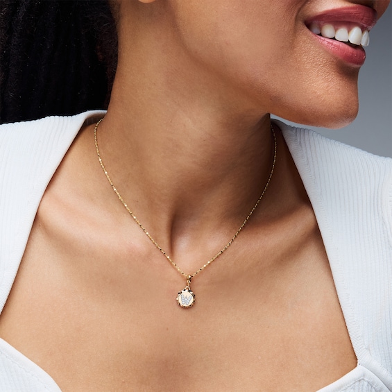1/15 CT. T.w. Pavé Certified Lab-Grown Diamond Initial “W” Star Frame Necklace Charm in 10K Gold (F/Vs2)