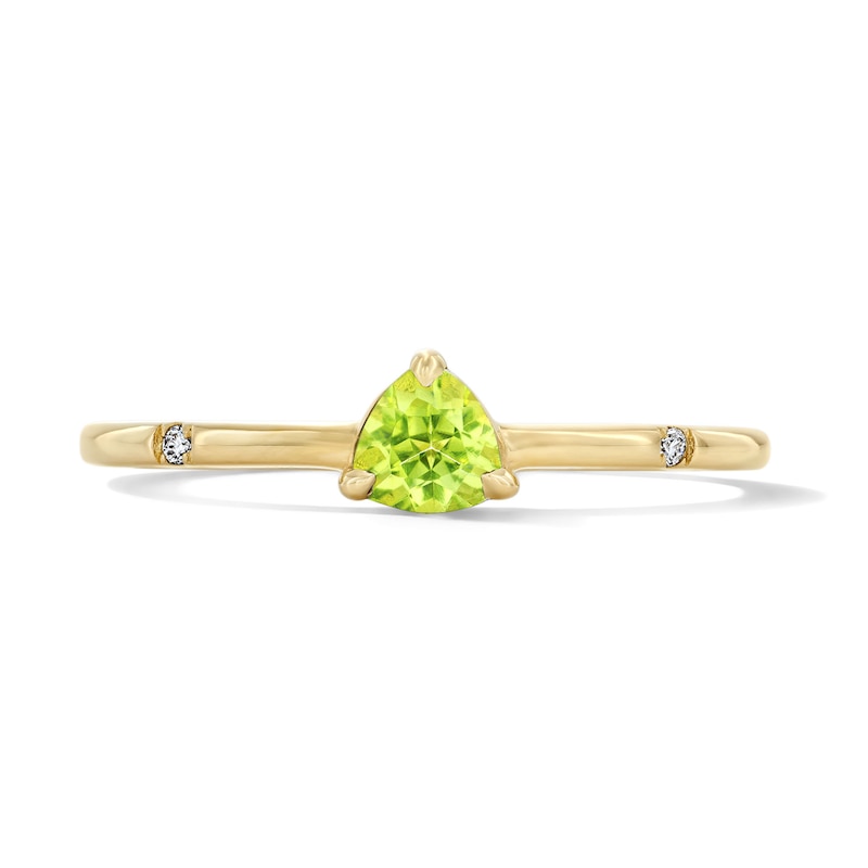 Main Image 1 of Trillion-Cut Peridot and Lab-Grown Diamond-Accent Stackable Ring in 10K Gold (F/VS2)