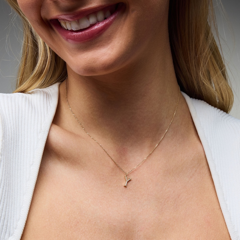 Main Image 2 of Lab-Grown Diamond-Accent Letter “Y” Initial Pendant in 10K Gold (F/VS2)