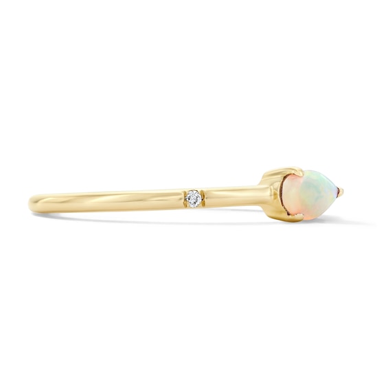 Pear-Shaped Opal and Lab-Grown Diamond-Accent Ring 10K Gold (F/Vs2)