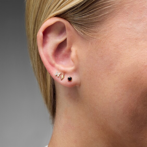 Kite Shaped Single Cartilage Stud Earring in 14K Gold