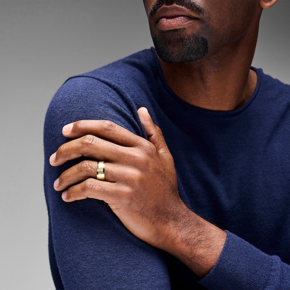 Men's 8.0mm Brushed Stepped Edge Wedding Band in 14K Gold