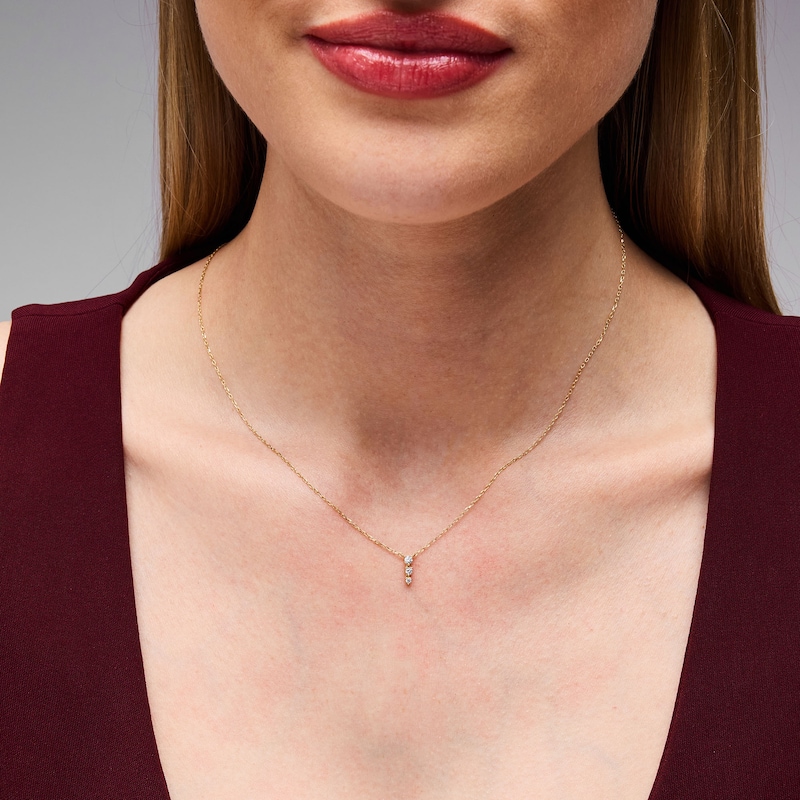 Main Image 2 of 1/10 CT. T.W. Diamond Graduated Three-Stone Necklace in 10K Gold - 18"