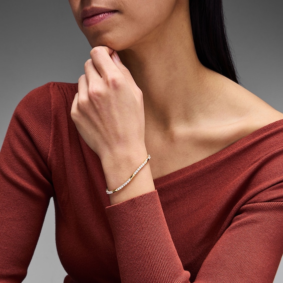 2-1/2 CT. T.w. Lab-Grown Diamond Pyramid Station Bracelet in Sterling Silver with 18K Gold Plate (F/Vs2) - 6.75"