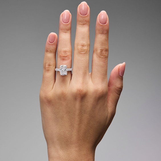 Vera Wang Love Collection 6-1/8 CT. T.w. Elongated Cushion-Cut Certified Lab-Grown Diamond Engagement Ring in Platinum (F/Vs2)