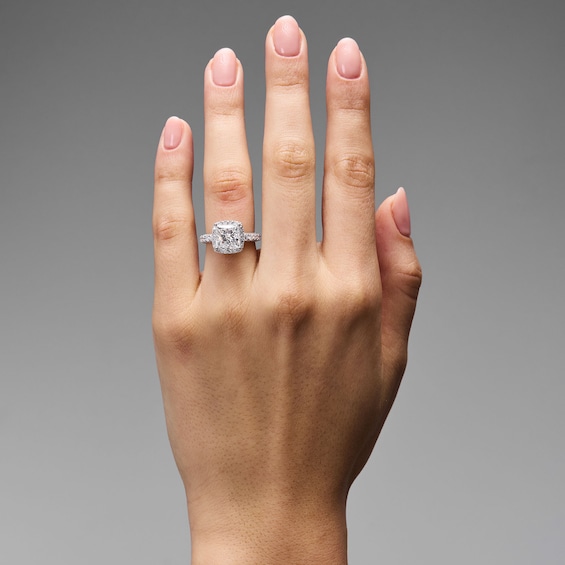 Vera Wang Love Collection 4-3/8 CT. T.w. Princess-Cut Certified Lab-Grown Diamond Frame Engagement Ring in Platinum (F/Vs2)