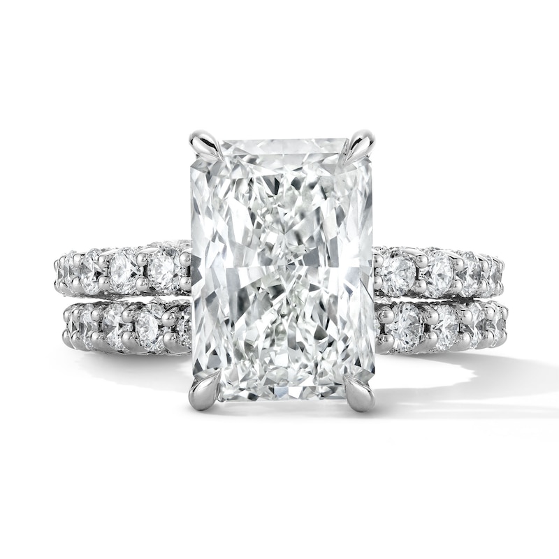 Main Image 1 of Vera Wang Love Collection 7-1/4 CT. T.W. Radiant-Cut Certified Lab-Grown Diamond Bridal Set in 14K White Gold (F/VS2)
