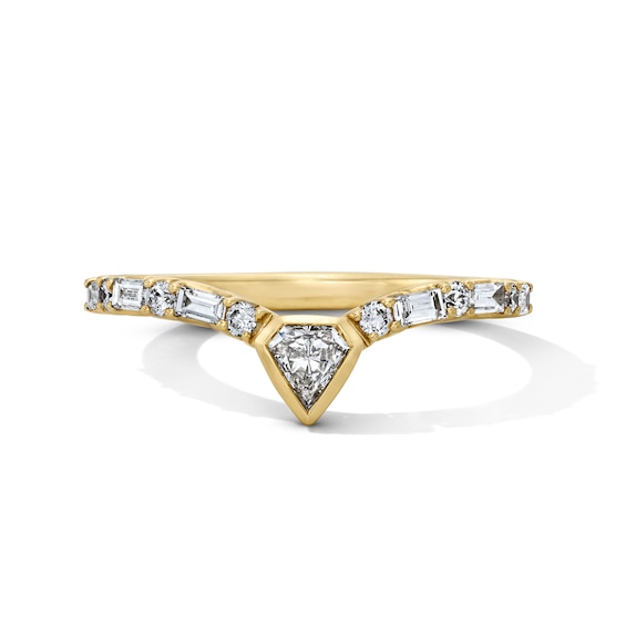 1/2 CT. T.w. Shield-Shaped Lab-Grown Diamond Anniversary Band in 14K Gold (F/Vs2)