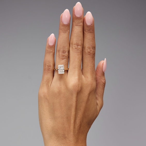 4 CT. T.w. Radiant-Cut Certified Lab-Grown Diamond Solitaire Engagement Ring in 14K Gold (F/Vs2)