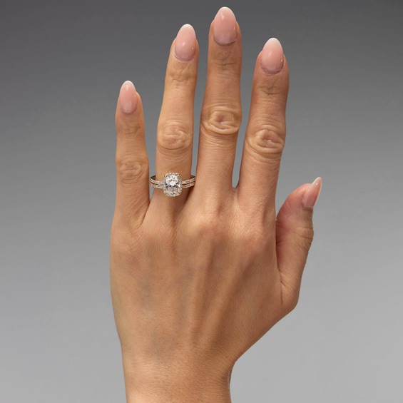 2-5/8 CT. T.w. Cushion-Cut Certified Lab-Grown Diamond Frame Bridal Set in 14K Yellow Gold (F/Vs2)