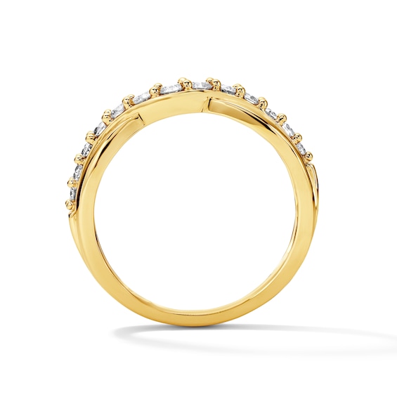 1/2 CT. T.w. Diamond Chevron Band in 14K Yellow Gold