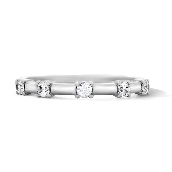 1/4 CT. T.w. Lab-Grown Diamond Five-Stone Station Anniversary Band in 14K White Gold (F/Vs2)