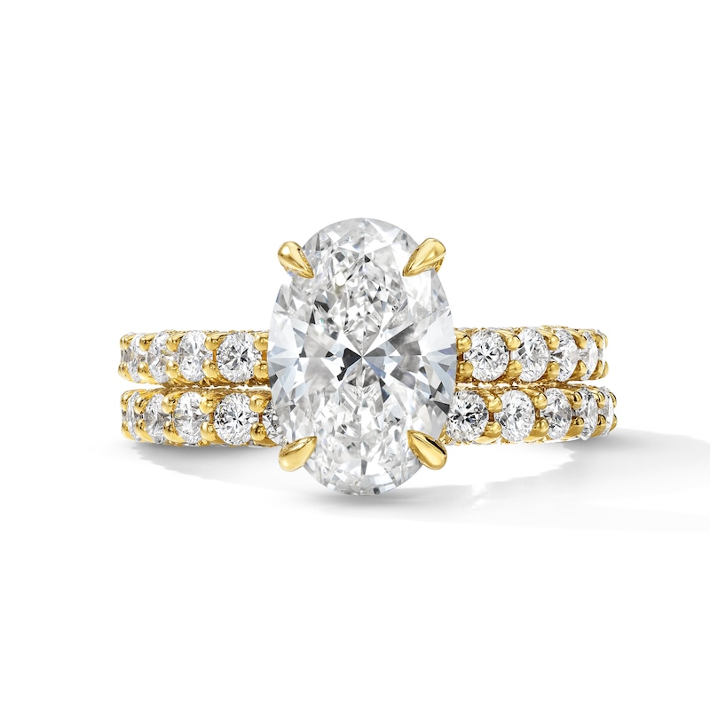 Main Image 1 of Vera Wang Love Collection 5-1/5 CT. T.W. Oval Certified Lab-Grown Diamond Bridal Set in 14K Gold (F/VS2)