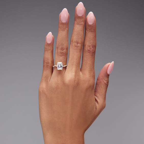 3-1/3 CT. T.w. Radiant-Cut Certified Lab-Grown Diamond Engagement Ring in 14K Gold (F/Vs2)