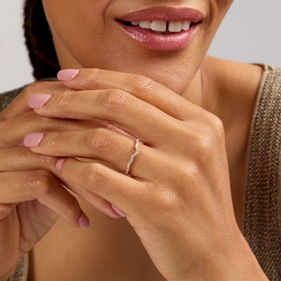 1/4 CT. T.w. Lab-Grown Diamond Pavé Contour Band in 14K Gold