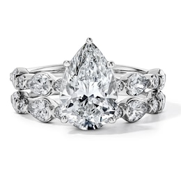 Romantic Bouquet 4 CT. T.W. Certified Pear-Shaped Lab-Grown Diamond Bridal Set in 14K White Gold (F/VS2)