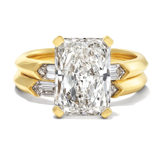 4-1/2 CT. T.W. Radiant-Cut Certified Lab-Grown Diamond Bridal Set in 14K Gold (F/VS2)
