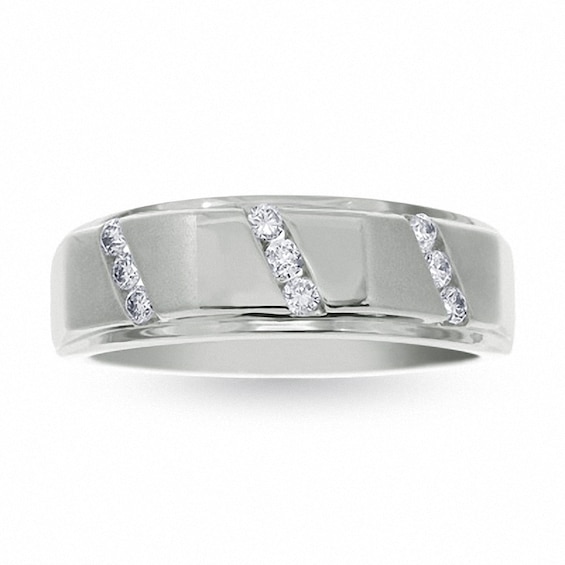 Previously Owned - 1/4 CT. T.w. 9-Stone Diamond Wedding Band in 14K White Gold
