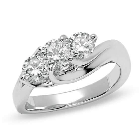 Previously Owned - 1-1/2 CT. T.w. Diamond Diagonal Three Stone Ring in 14K White Gold
