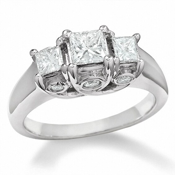 Previously Owned - 1-1/4 CT. T.w. Princess-Cut Diamond Three Stone Ring in 14K White Gold with Diamond Accents
