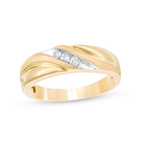 Previously Owned - Men's 1/6 CT. T.w. Diamond Three Stone Wedding Band in 10K Gold