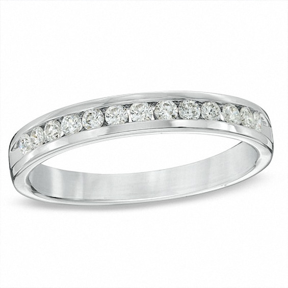Previously Owned - 1/4 CT. T.w. Diamond Anniversary Band in 18K White Gold (F/I1)
